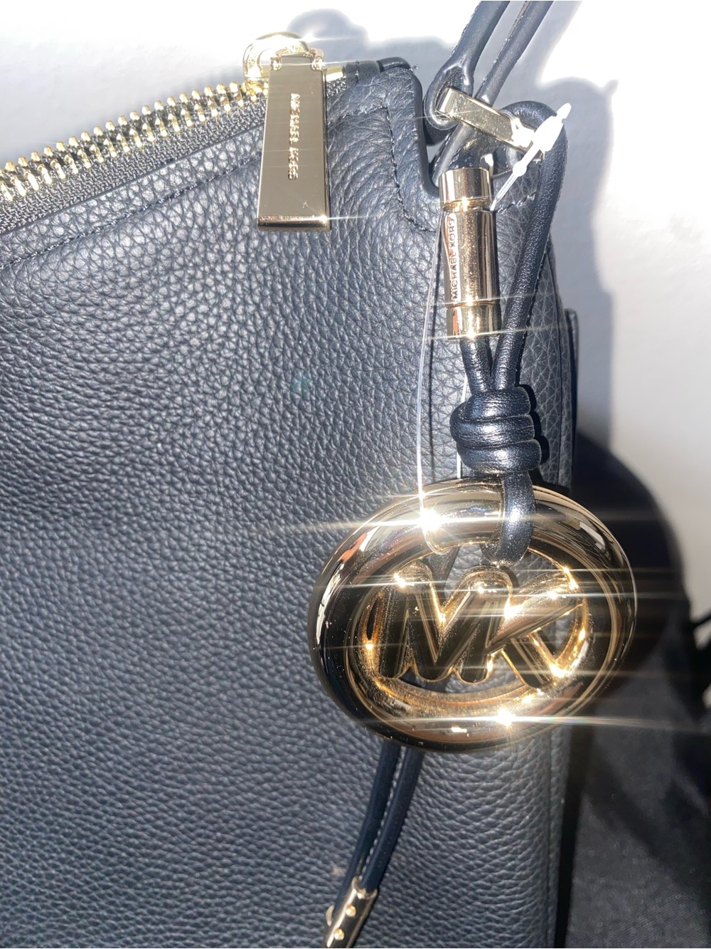 Michael Kors Black Pebbled Leather Purse with Gold Logo Charm - Picture 6 of 8